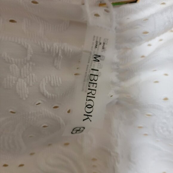 BERLOOK O-Ring Cut Out One-Piece Swimsuit White - Picture 7 of 7